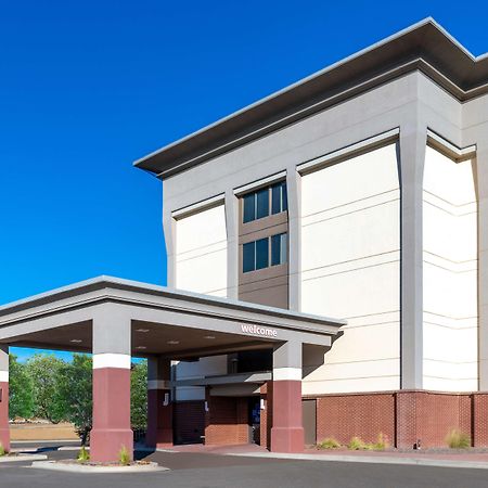 Hampton Inn Denver-International Airport Buitenkant foto