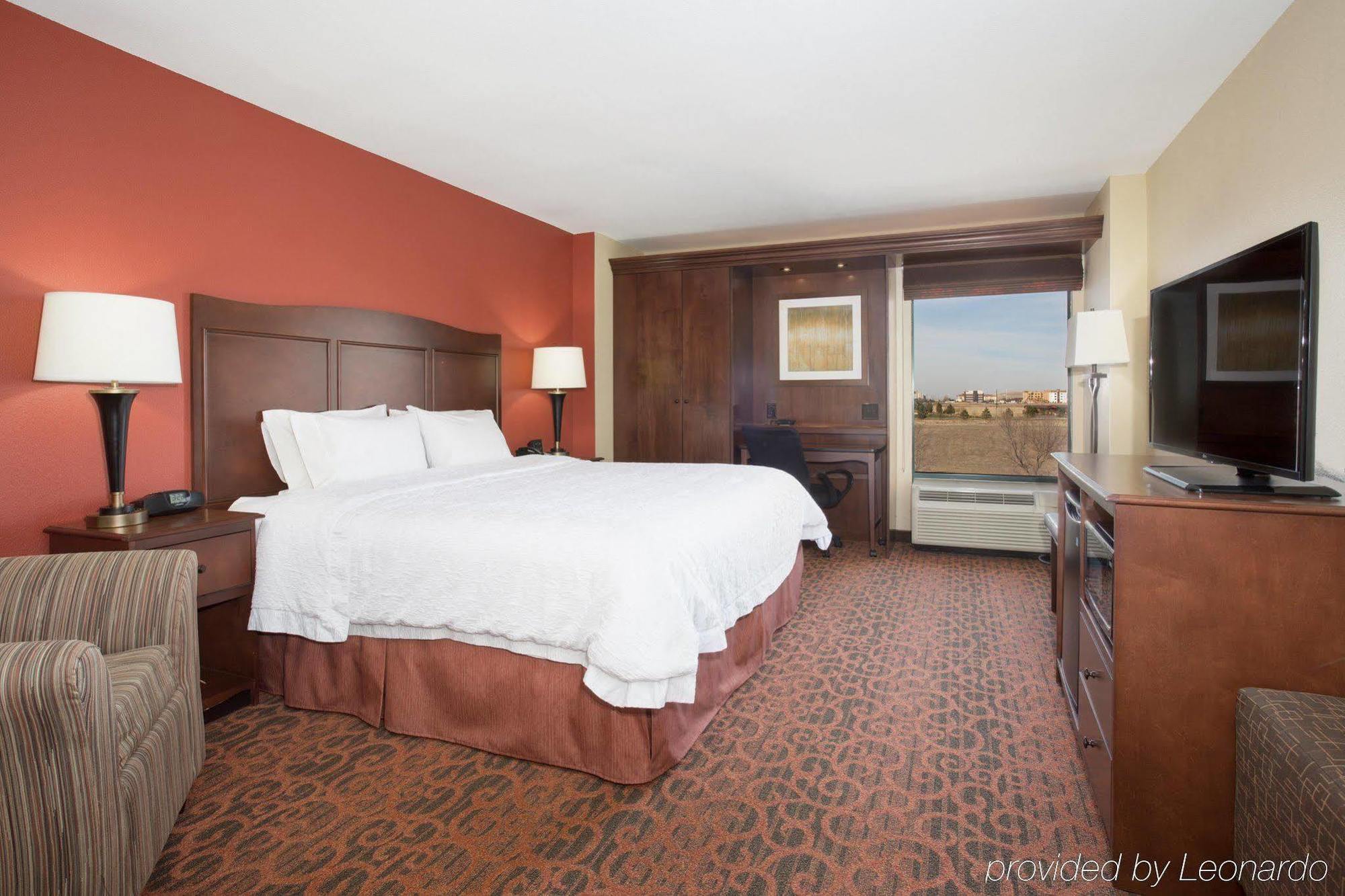 Hampton Inn Denver-International Airport Buitenkant foto
