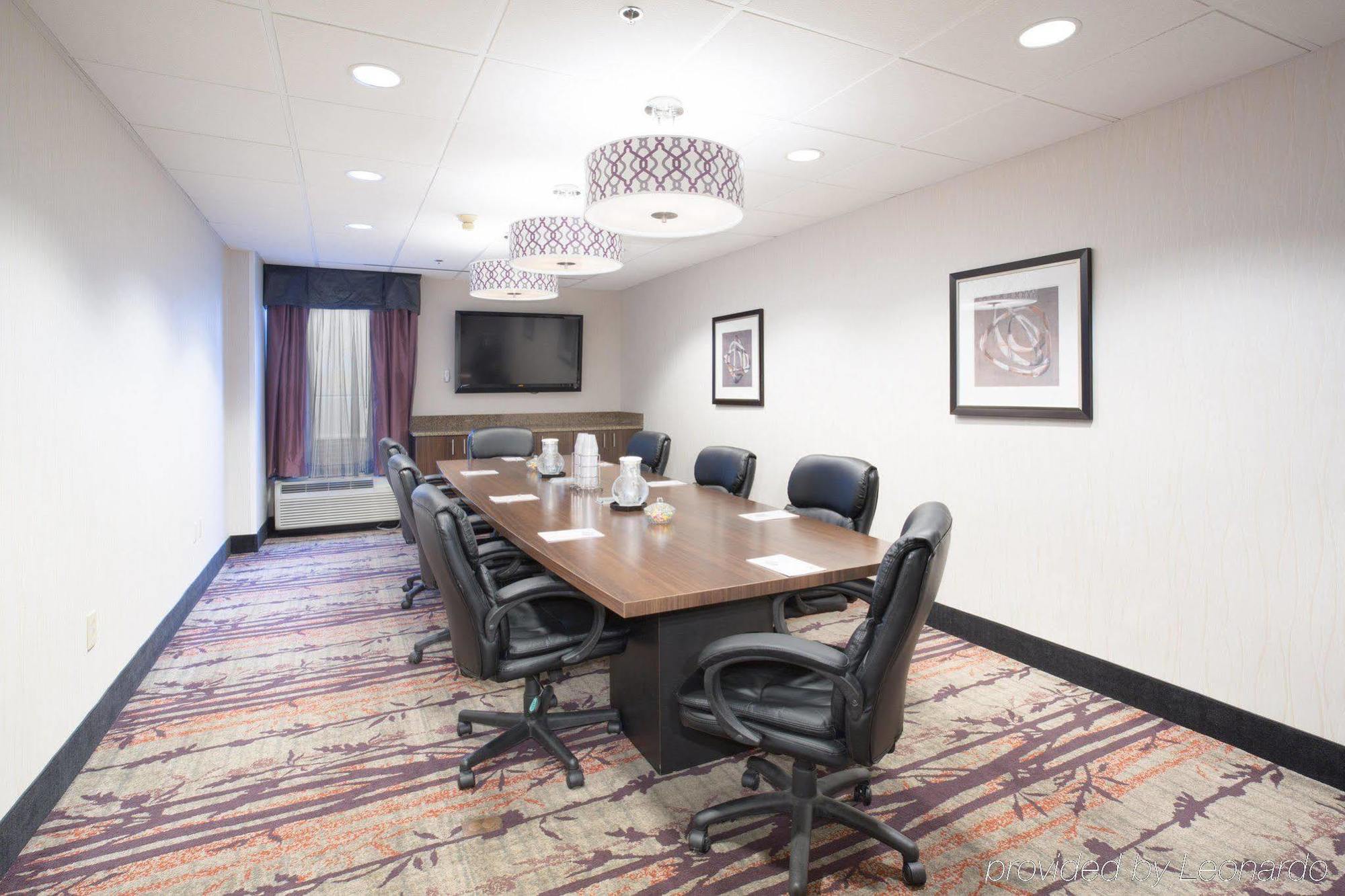 Hampton Inn Denver-International Airport Buitenkant foto